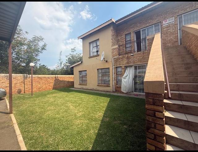 2 BEDROOM APARTMENT FOR SALE IN BONANNE